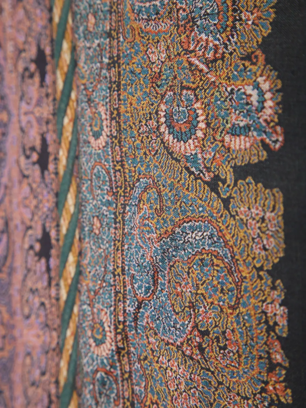 Pierre-Louis Mascia Gestreepte sjaal met paisley-print Zwart