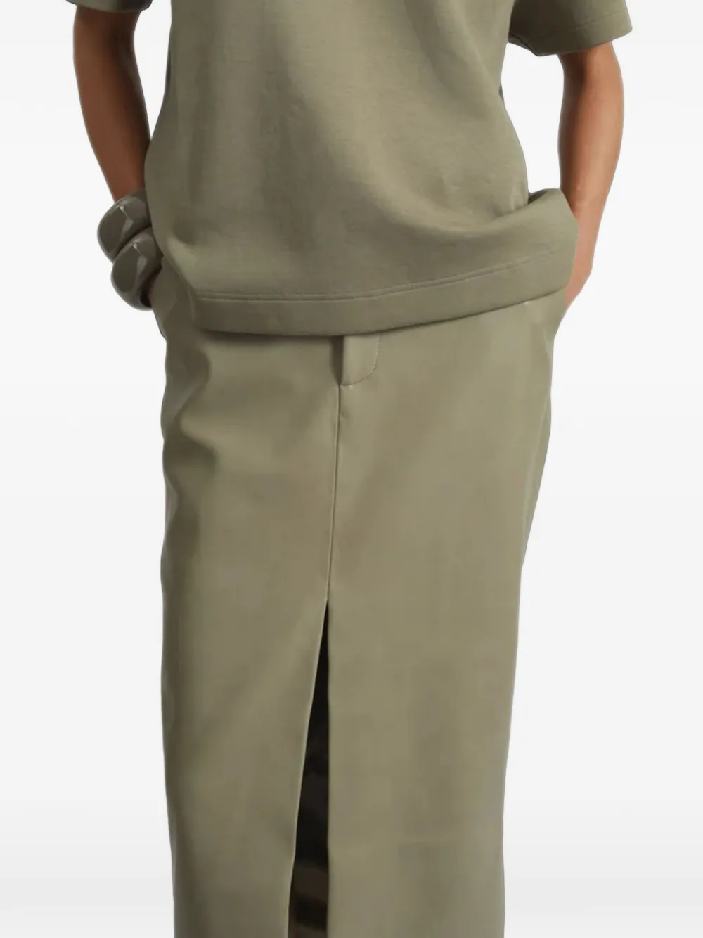 The Frankie Shop Maybelle front-slit belt-loop maxi skirt Groen