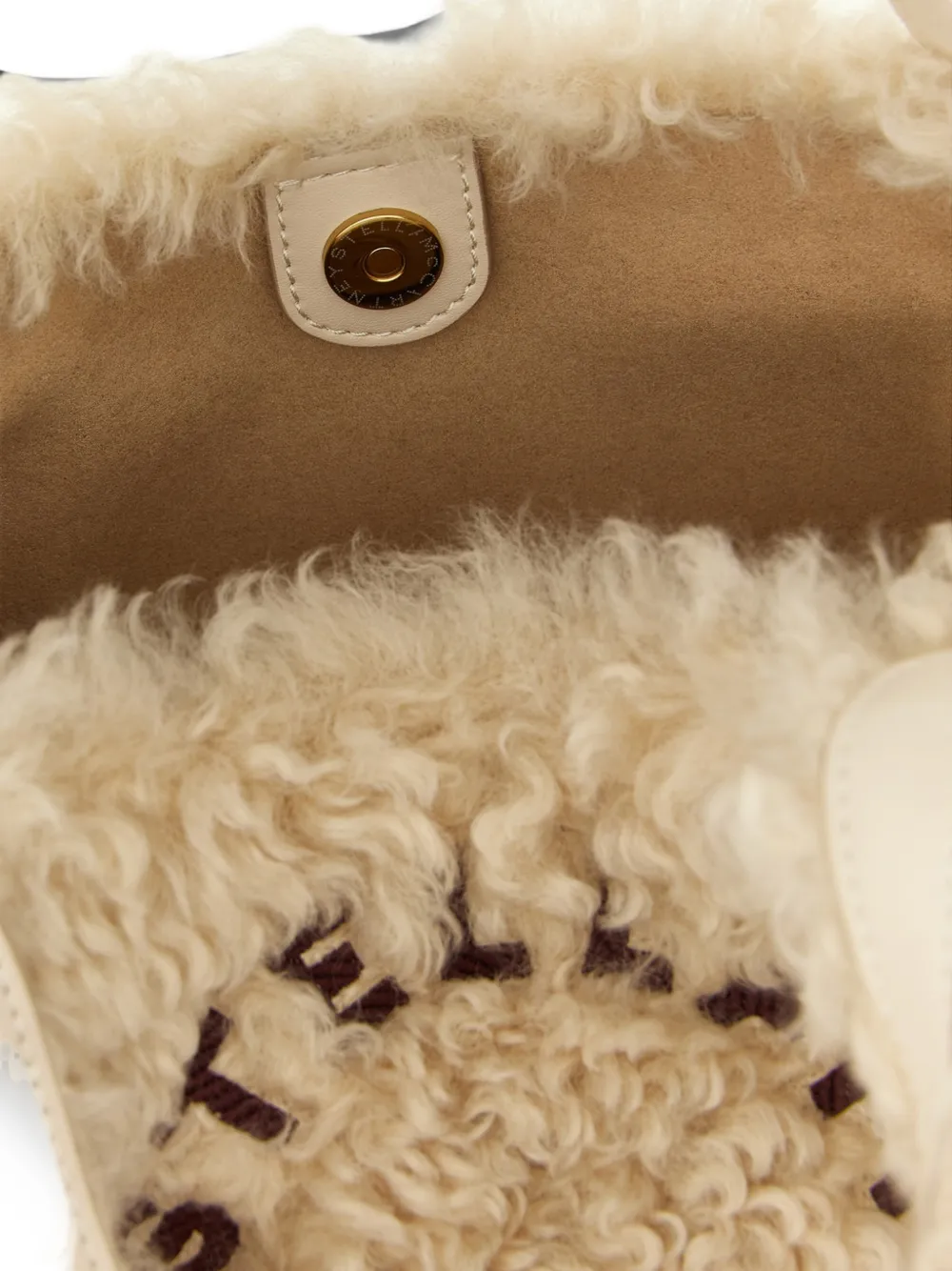 Stella McCartney Shopper met logo-borduurwerk en lammy-effect Beige