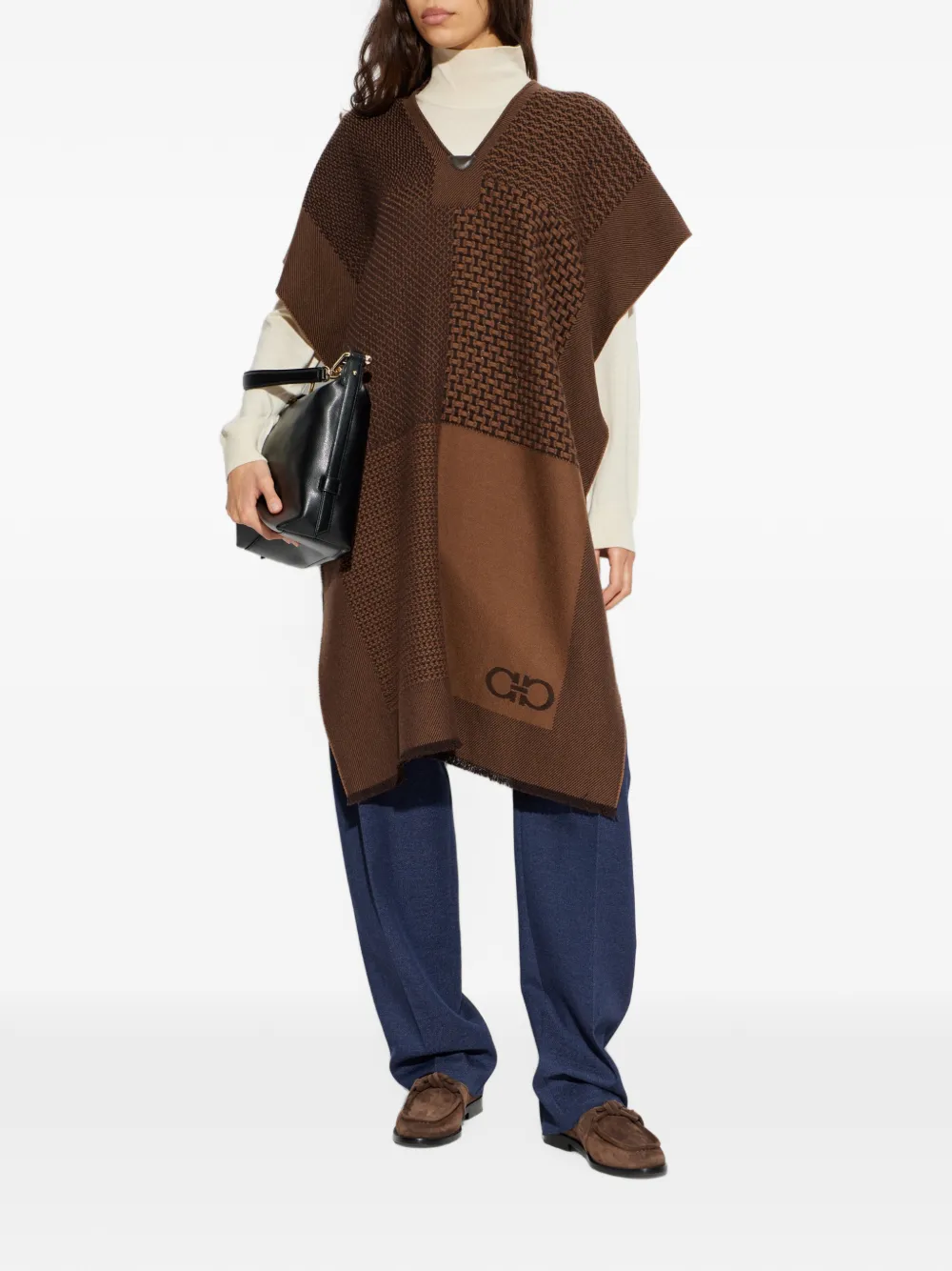 Ferragamo Gancini poncho met patchwork Bruin