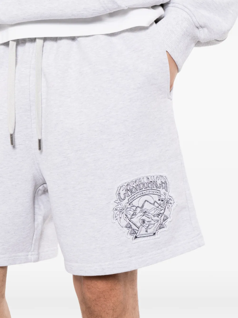 Casablanca Eveil Ancestral shorts met applicatie Grijs