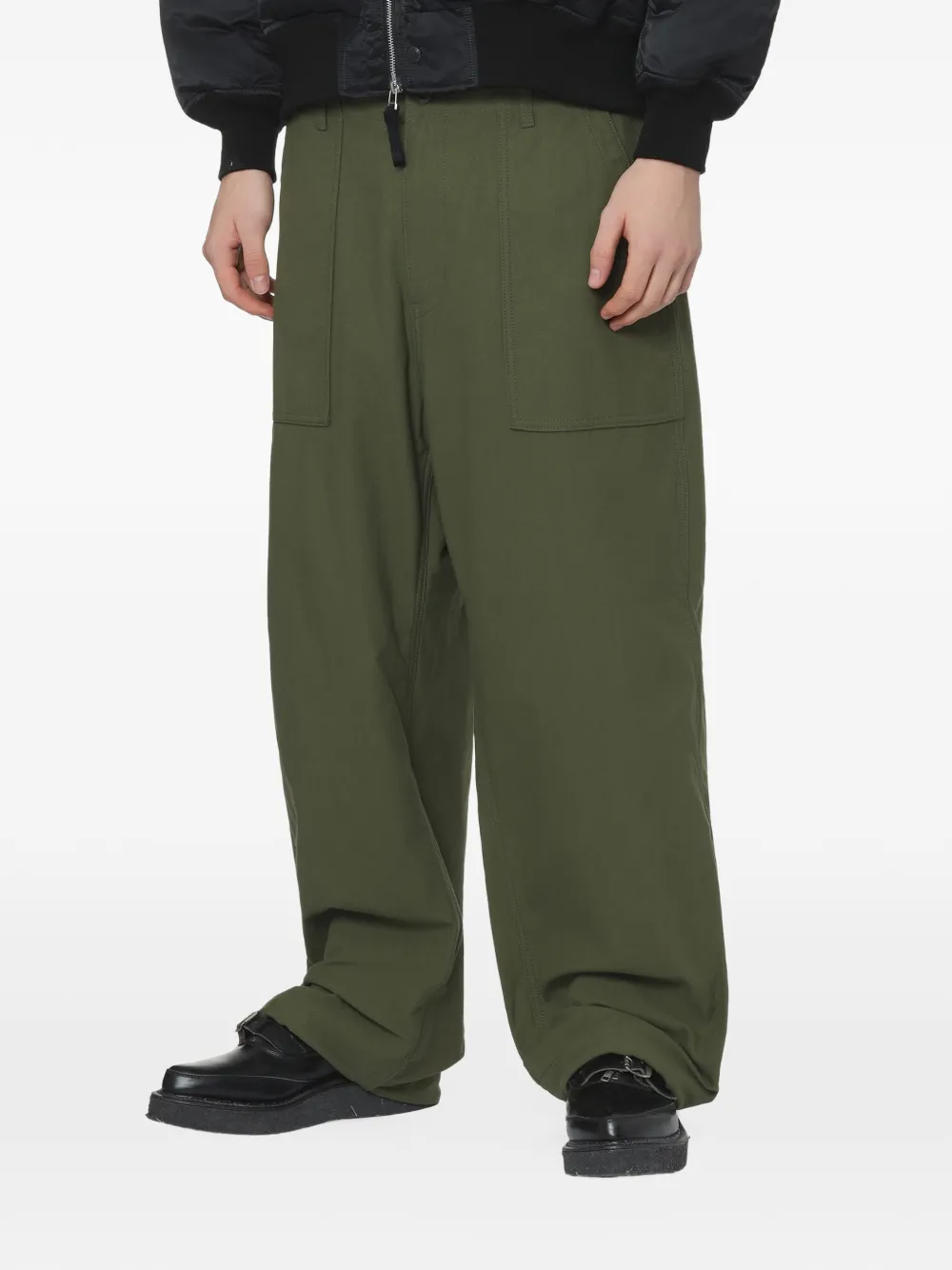 Comme des Garçons Homme Broek met opgestikte zak en riemlussen Groen