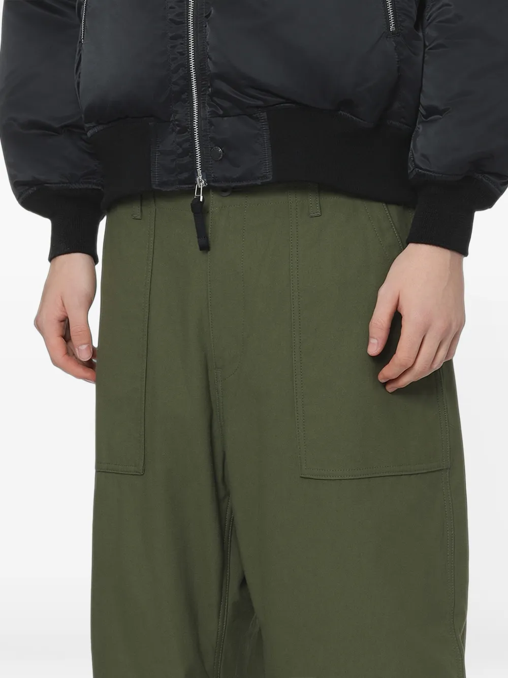 Comme des Garçons Homme Broek met opgestikte zak en riemlussen Groen