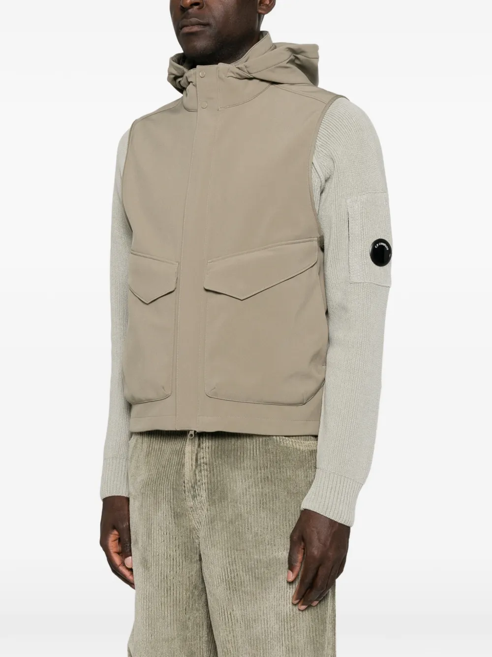 C.P. Company Gilet met goggle detail en capuchon Groen
