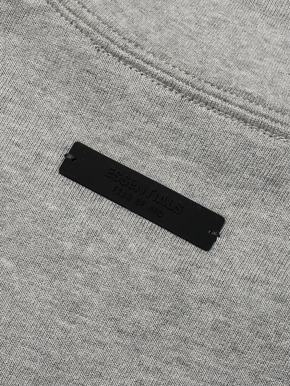FEAR OF GOD ESSENTIALS x Celtics x Barkley Hendricks T-shirt met logo-print Grijs