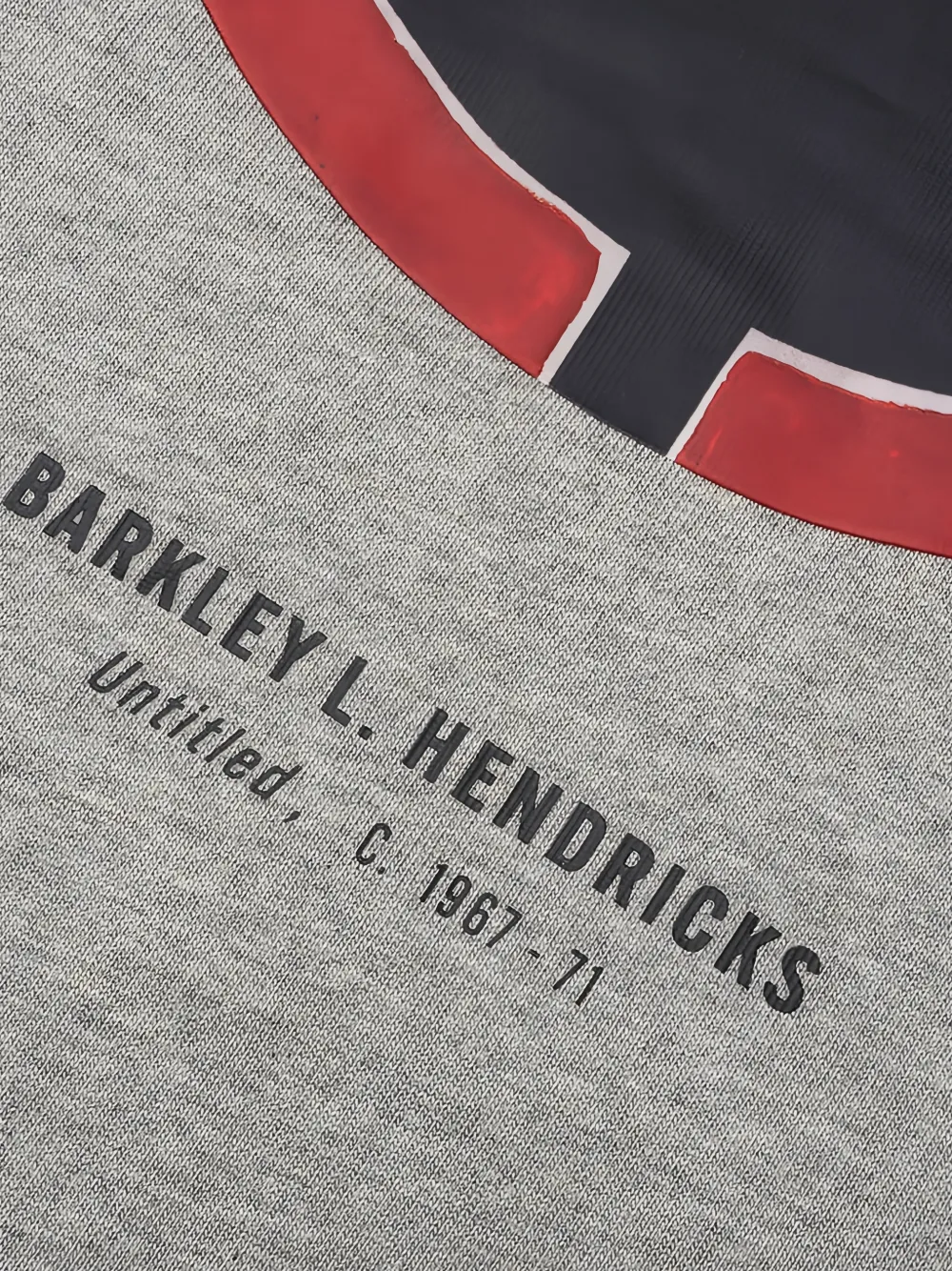 FEAR OF GOD ESSENTIALS x Barkley Hendricks Sixers T-shirt met grafische print Grijs