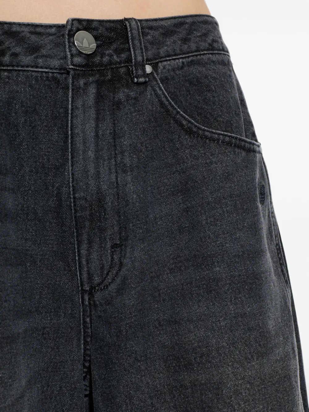 adidas Jeans met geborduurd logo en vlakken Grijs