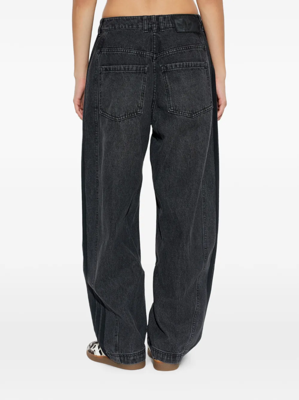 adidas Jeans met geborduurd logo en vlakken Grijs