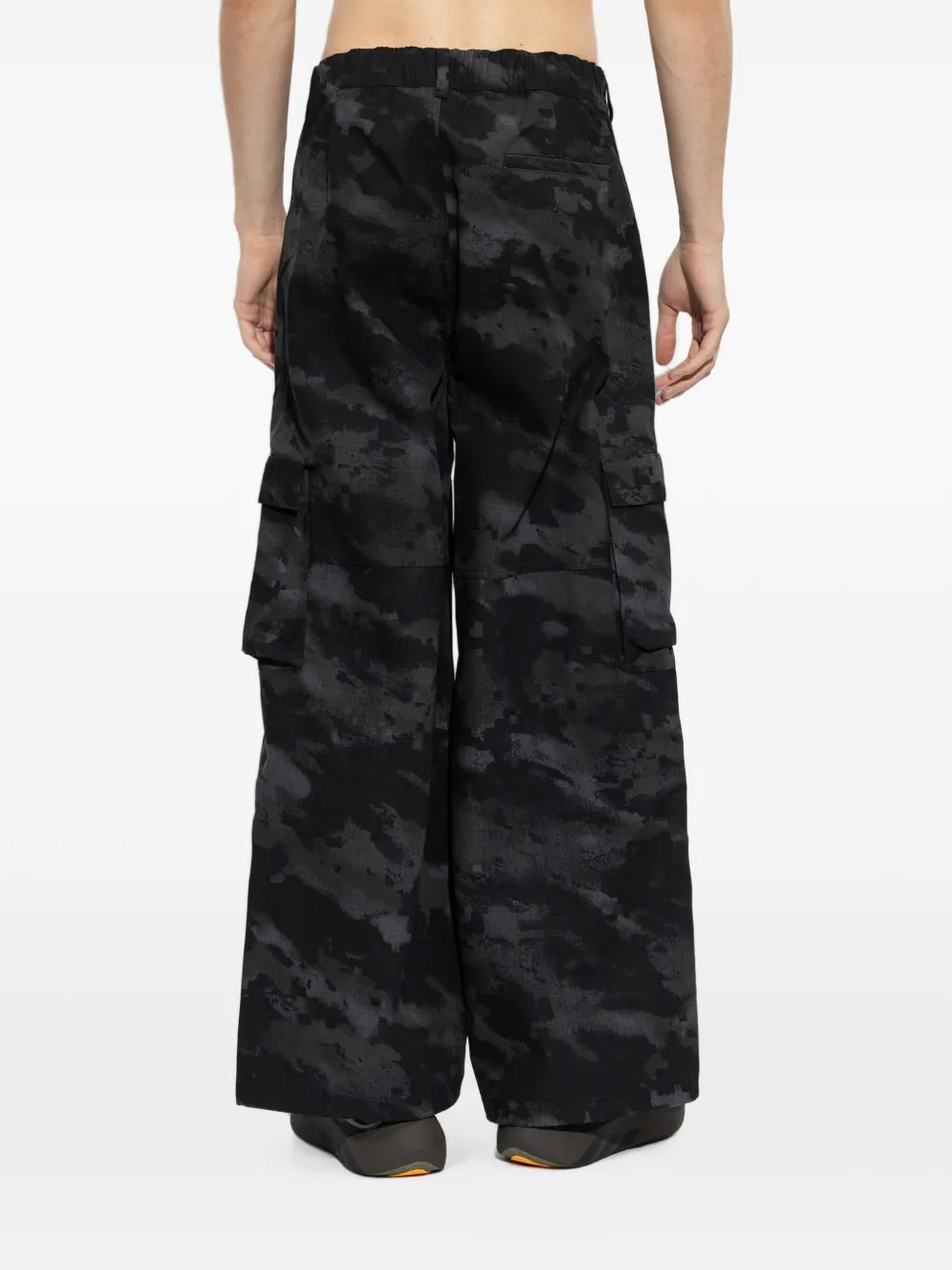 adidas Cargo broek met camouflage print Zwart
