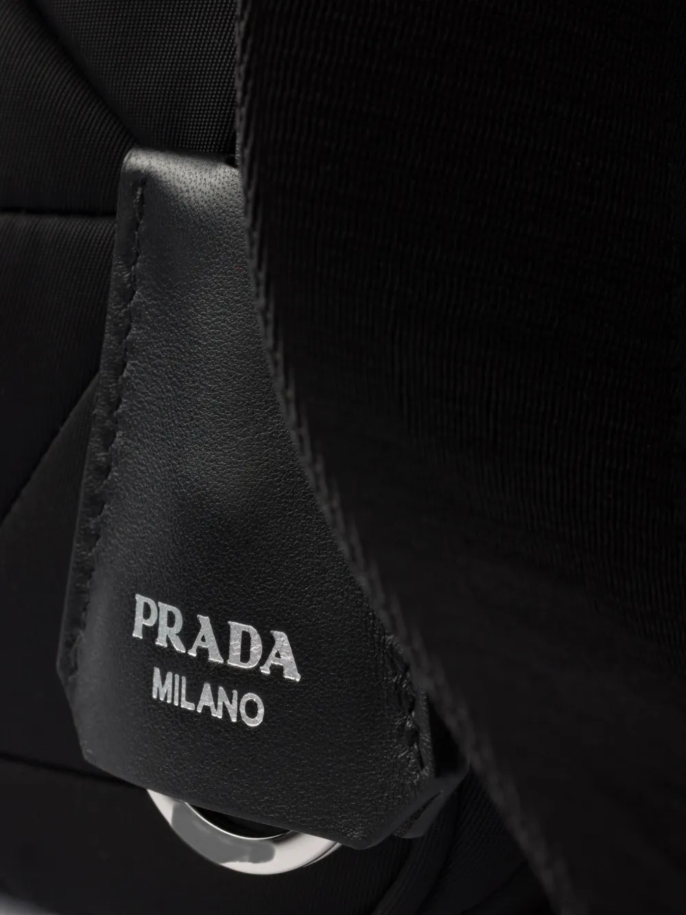 Prada Re-Nylon gewatteerde schoudertas Zwart