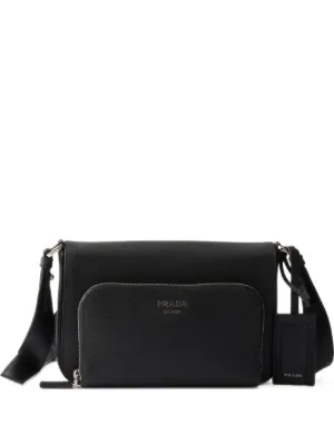 Prada レザーメッセンジャーバッグ | ブラック | FARFETCH JP