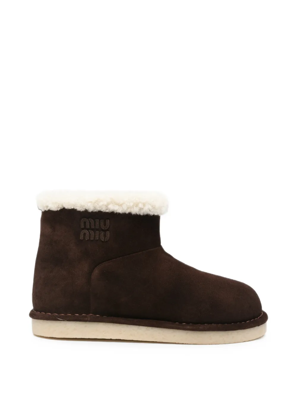 Miu Miu bottines à logo embossé et finitions en peau lainée - Marron Miu Miu bottines à logo embossé et finitions en peau lainée - Marron
