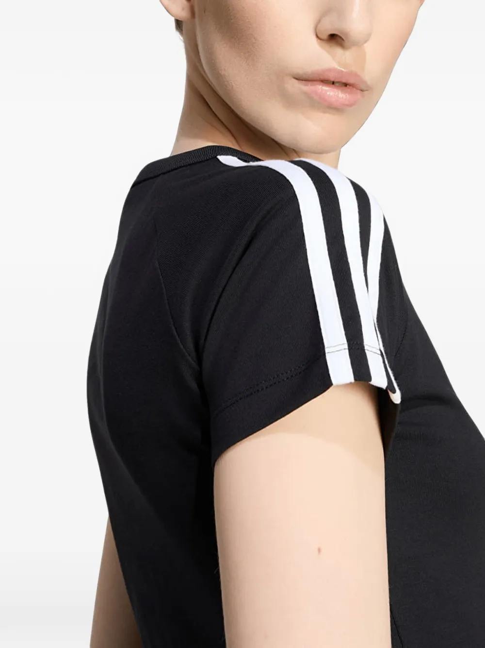 adidas Trefoil-logo T-shirt met zijstreep Zwart