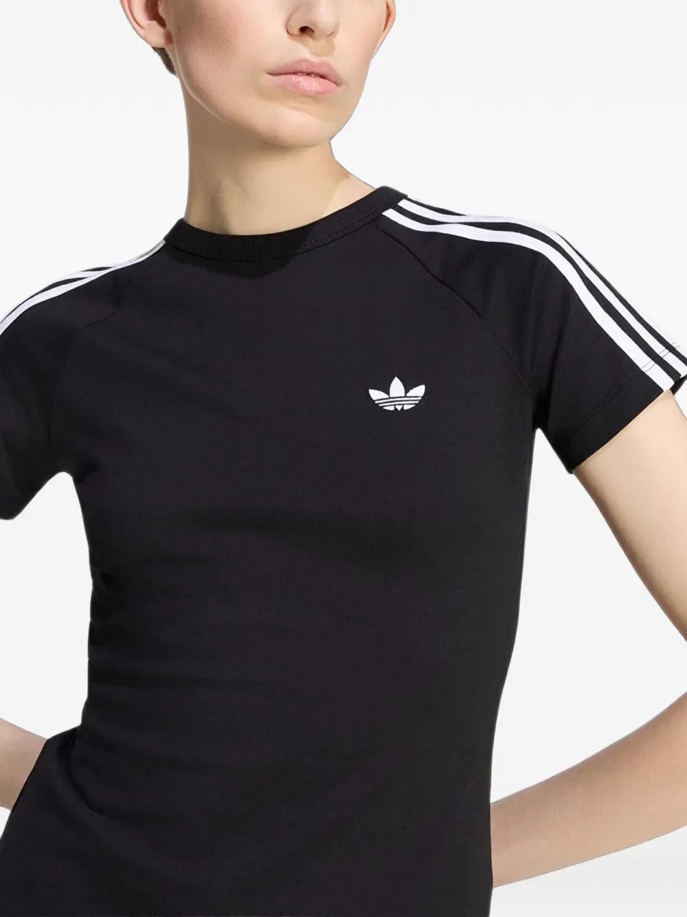 adidas Trefoil-logo T-shirt met zijstreep Zwart