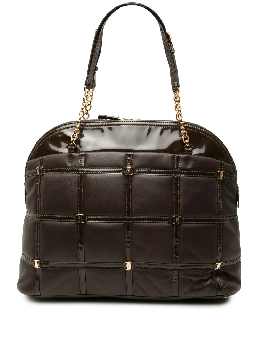 Ferragamo Pre-Owned sac à main Dome en cuir de veau matelassé et cuir verni à motif quadrillé (2000-2010) - Marron Ferragamo Pre-Owned sac à main Dome en cuir de veau matelassé et cuir verni à motif quadrillé (2000-2010) - Marron