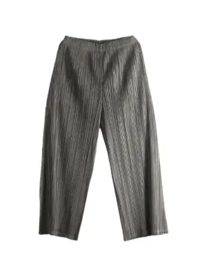 Pleats Please by Issey Miyake（プリーツ・プリーズ・イッセイ