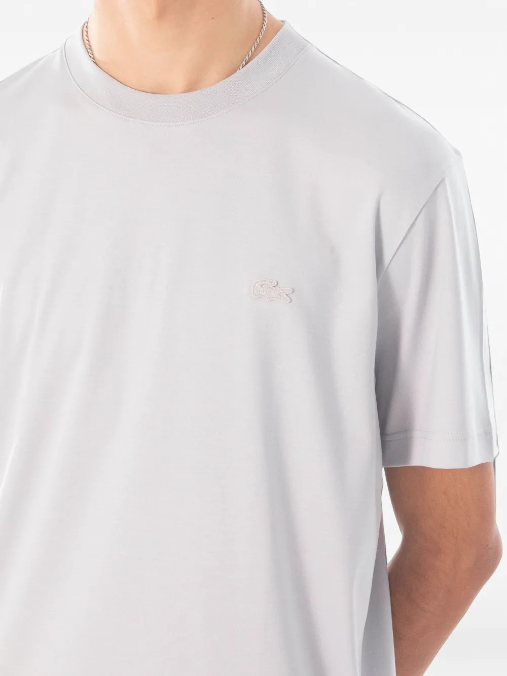 Lacoste T-shirt met geborduurd logo Grijs