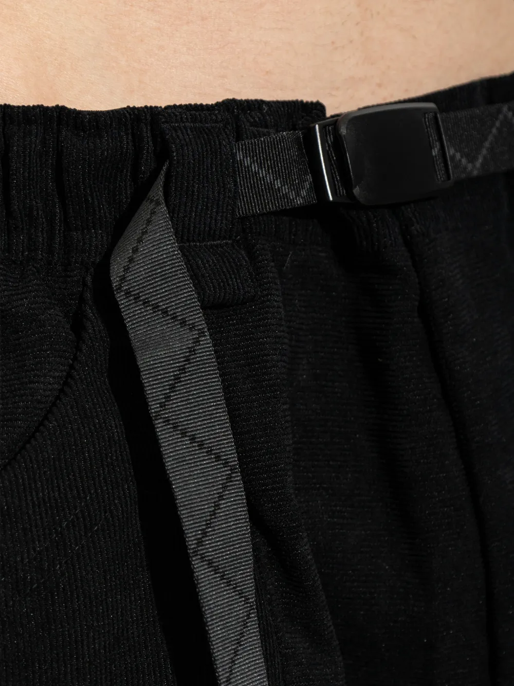 Nike Ribfluwelen cargo shorts met ceintuur Zwart