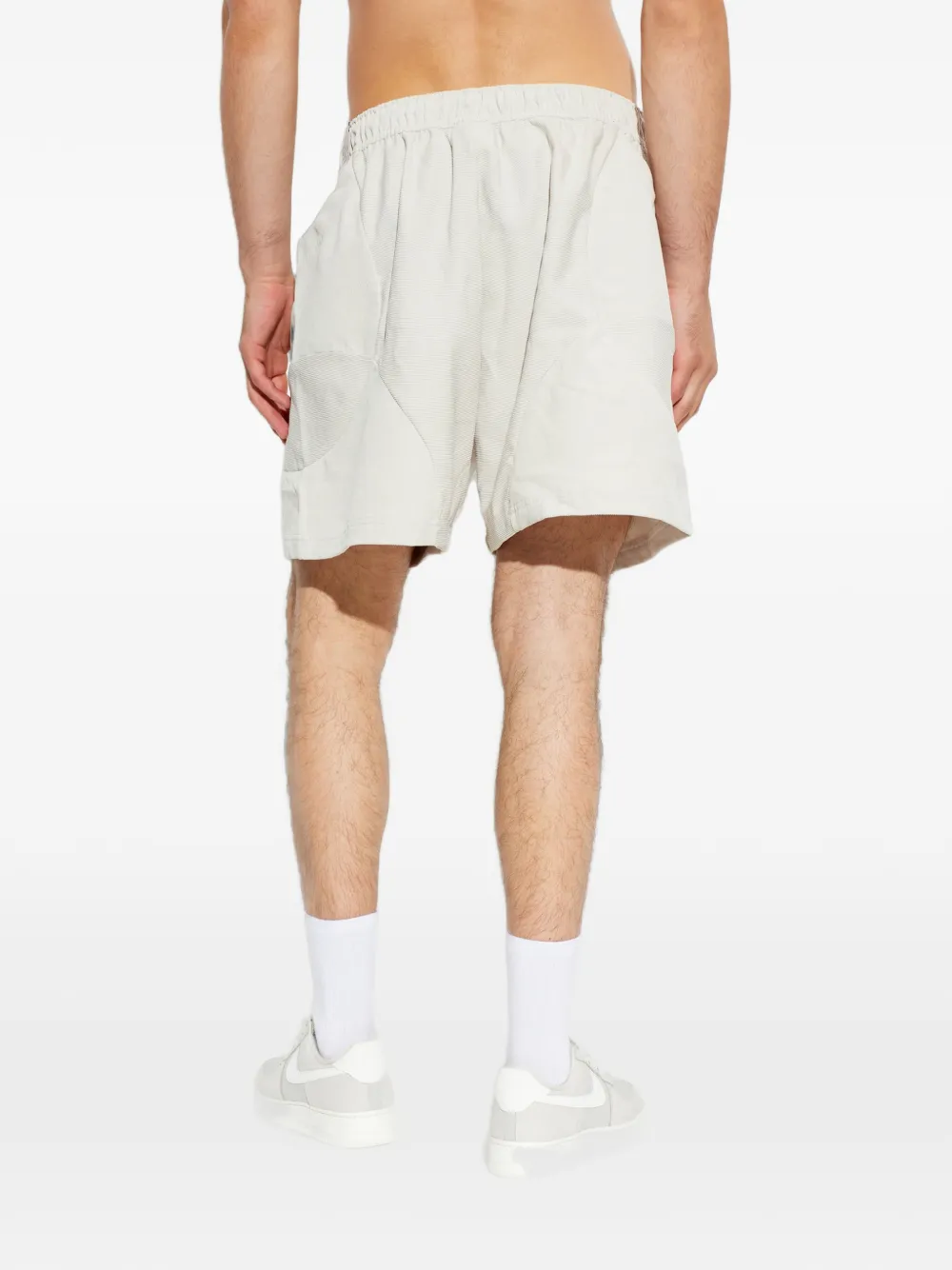 Nike Ribfluwelen shorts met ceintuur Wit