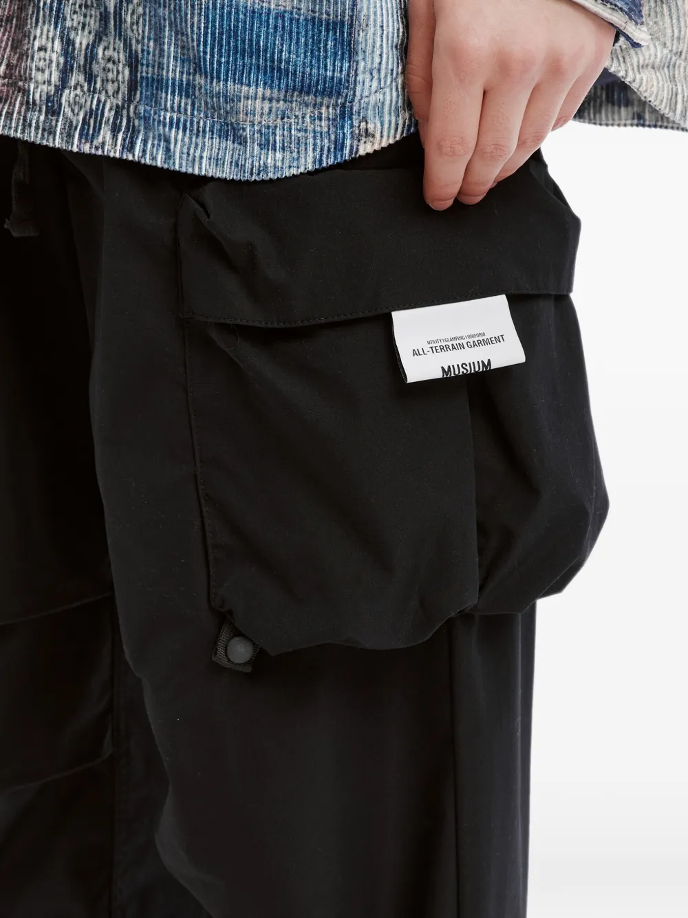 Musium Div. Cargo broek met logopatch Zwart