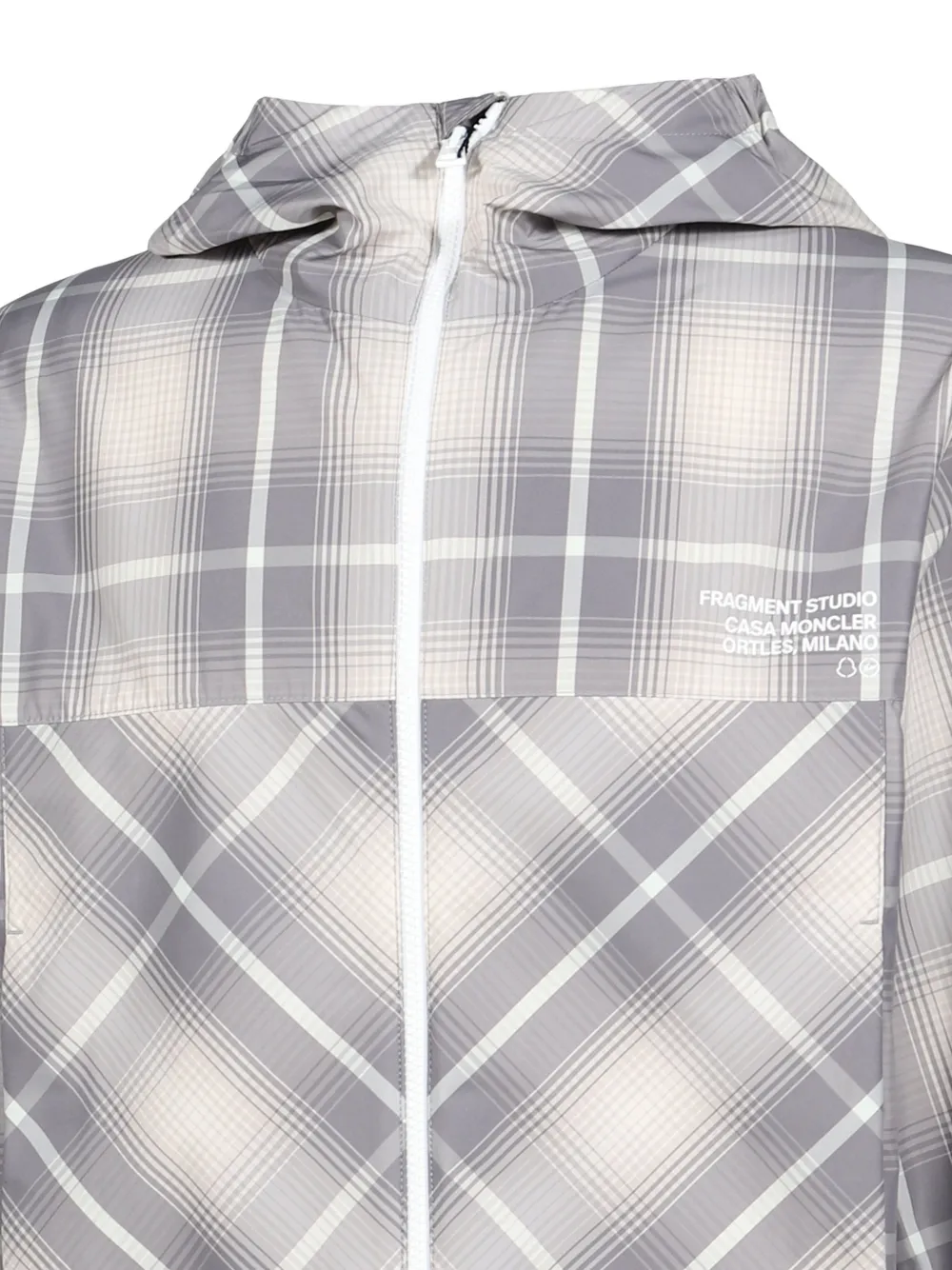 Moncler x Fragment Jitsuyō windjack met capuchon Grijs
