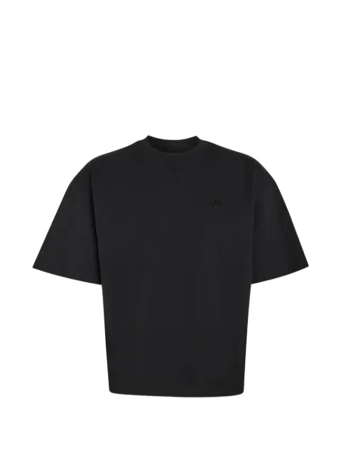 adidas playera Essential