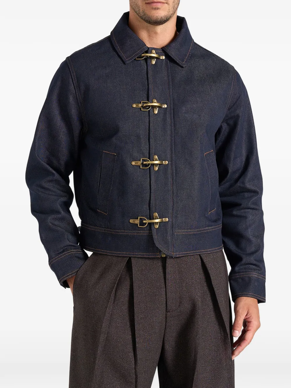 Manière De Voir Nino denim jack met contrasterend stiksel en gesp-detail Blauw