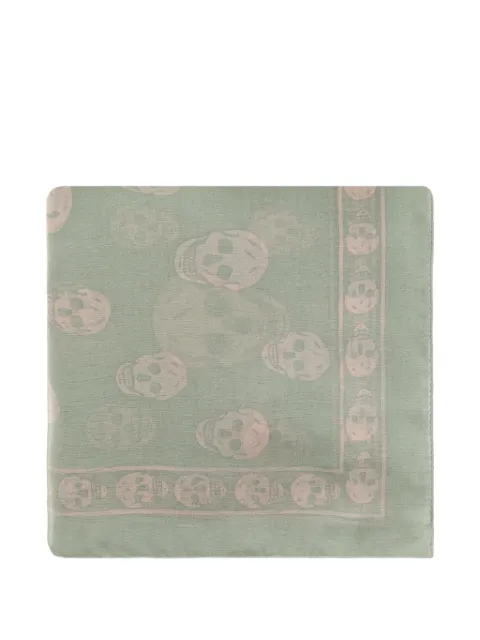 Alexander McQueen fular con motivo de calaveras