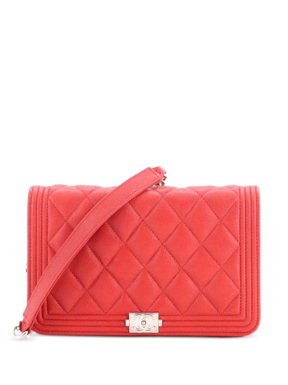 CHANEL Pre-Owned portefeuille Boy à bride en chaîne - Rouge CHANEL Pre-Owned portefeuille Boy à bride en chaîne - Rouge