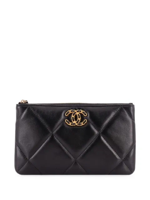 CHANEL Pre-Owned 19 O Case Pouch Quilted Goatskin Small clutch bag