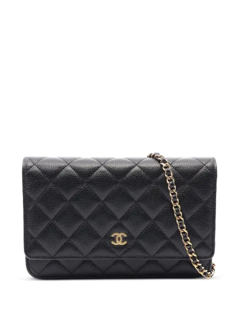 CHANEL Pre-Owned 2021 CC-logo Matelassé chain wallet