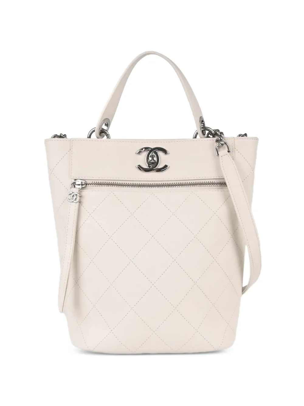 CHANEL Pre-Owned 2019 diamond-quilted bucket bag - Bianco