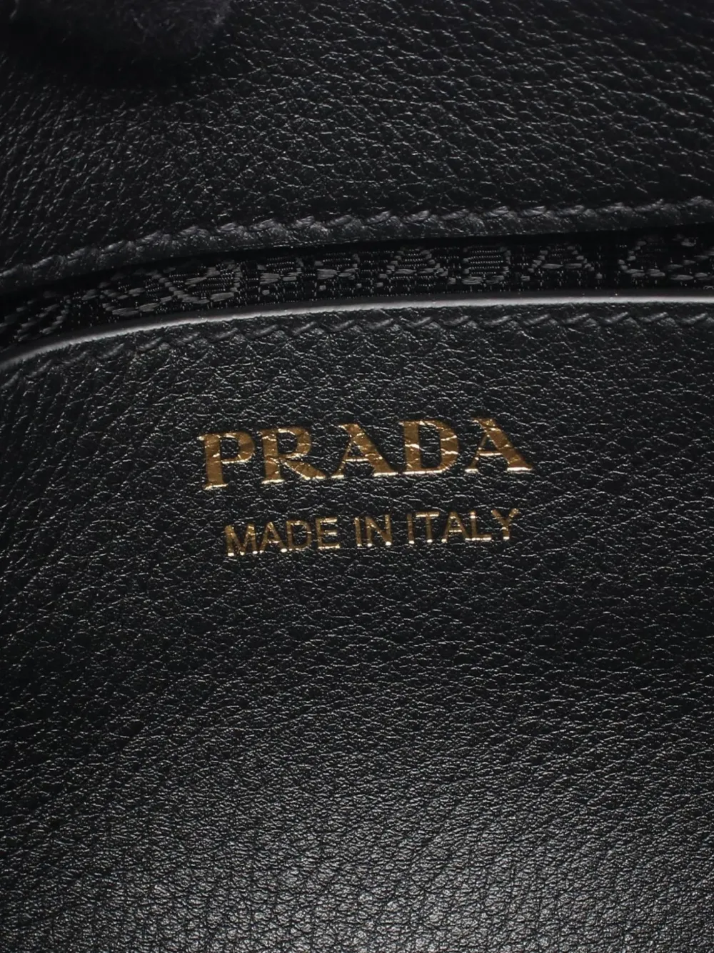 Prada Pre-Owned 2020s Cleo shoulder bag Zwart