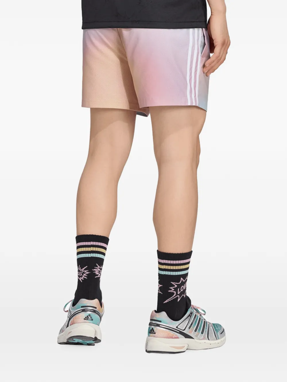 adidas Love Unites shorts met kleurverloop Roze