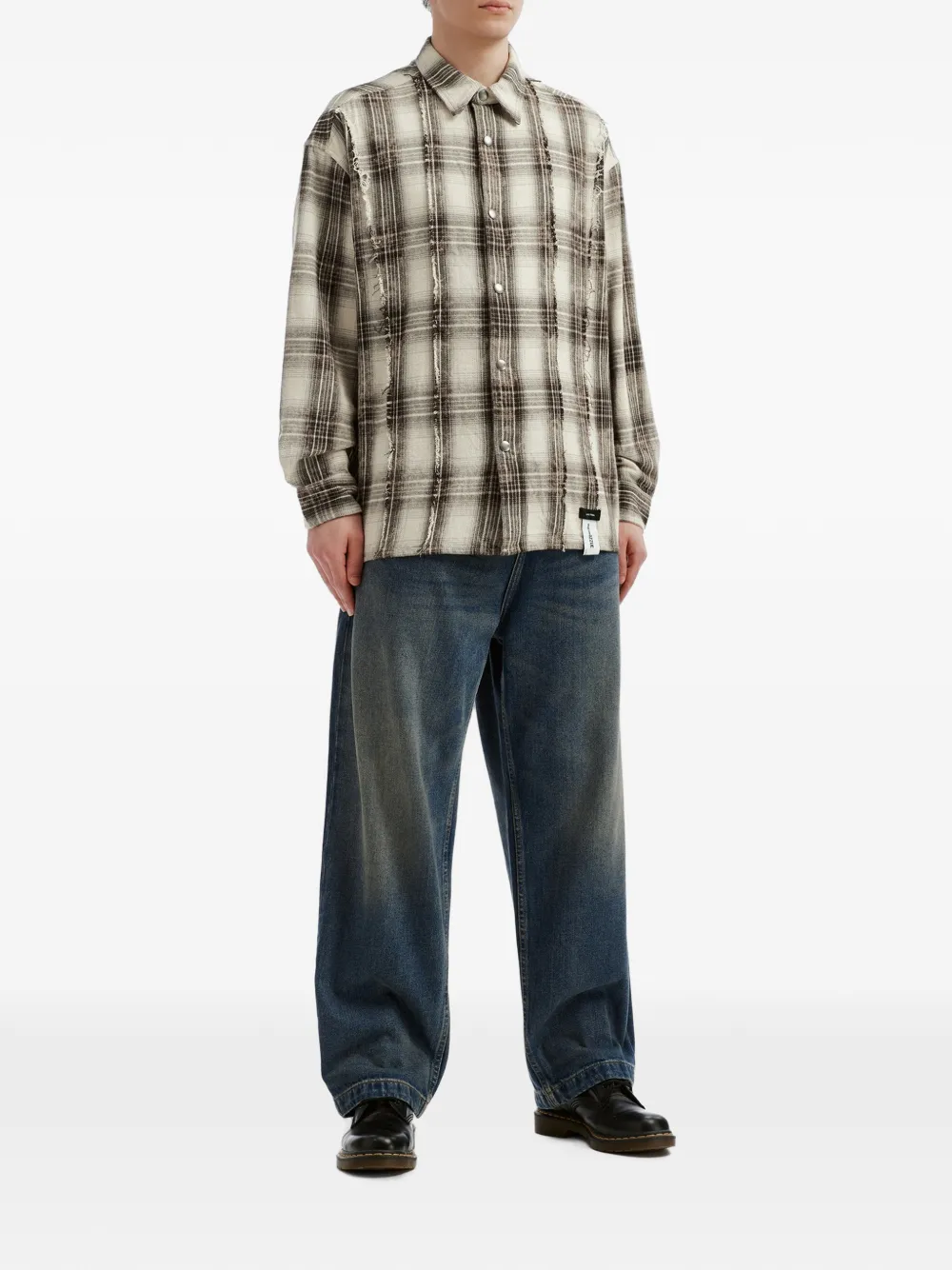 izzue frayed-detailing check-pattern shirt Beige