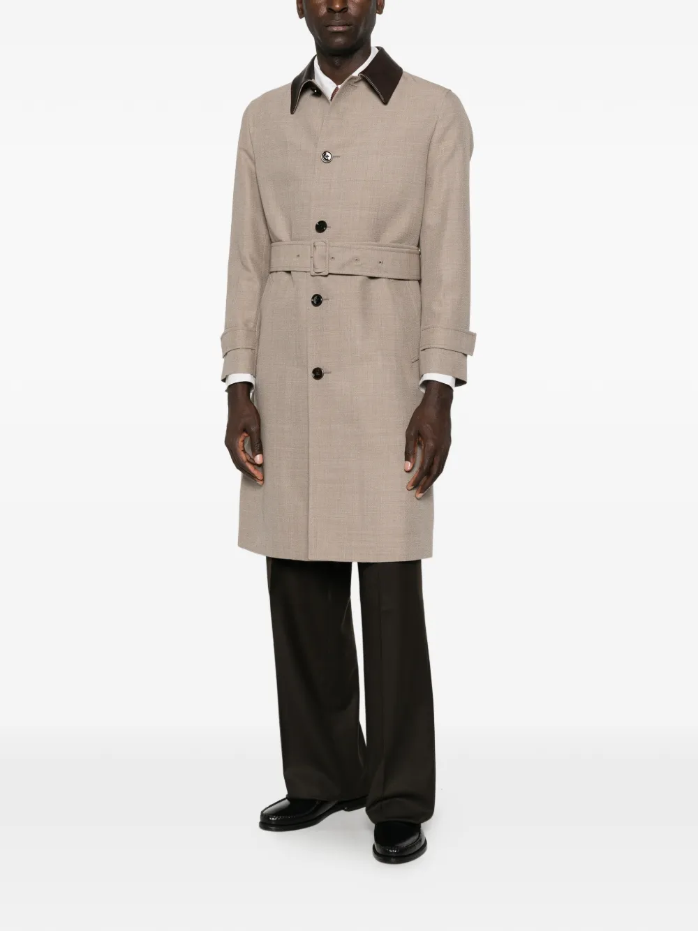 Lardini Jas met contrasterende kraag en ceintuur Beige