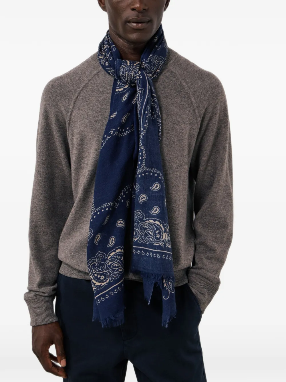 HARTFORD Bandana paisley-print frayed scarf Blauw