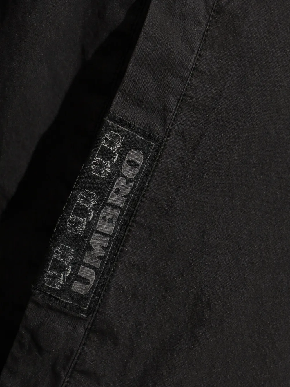 UMBRO logo-patch hooded jacket Zwart