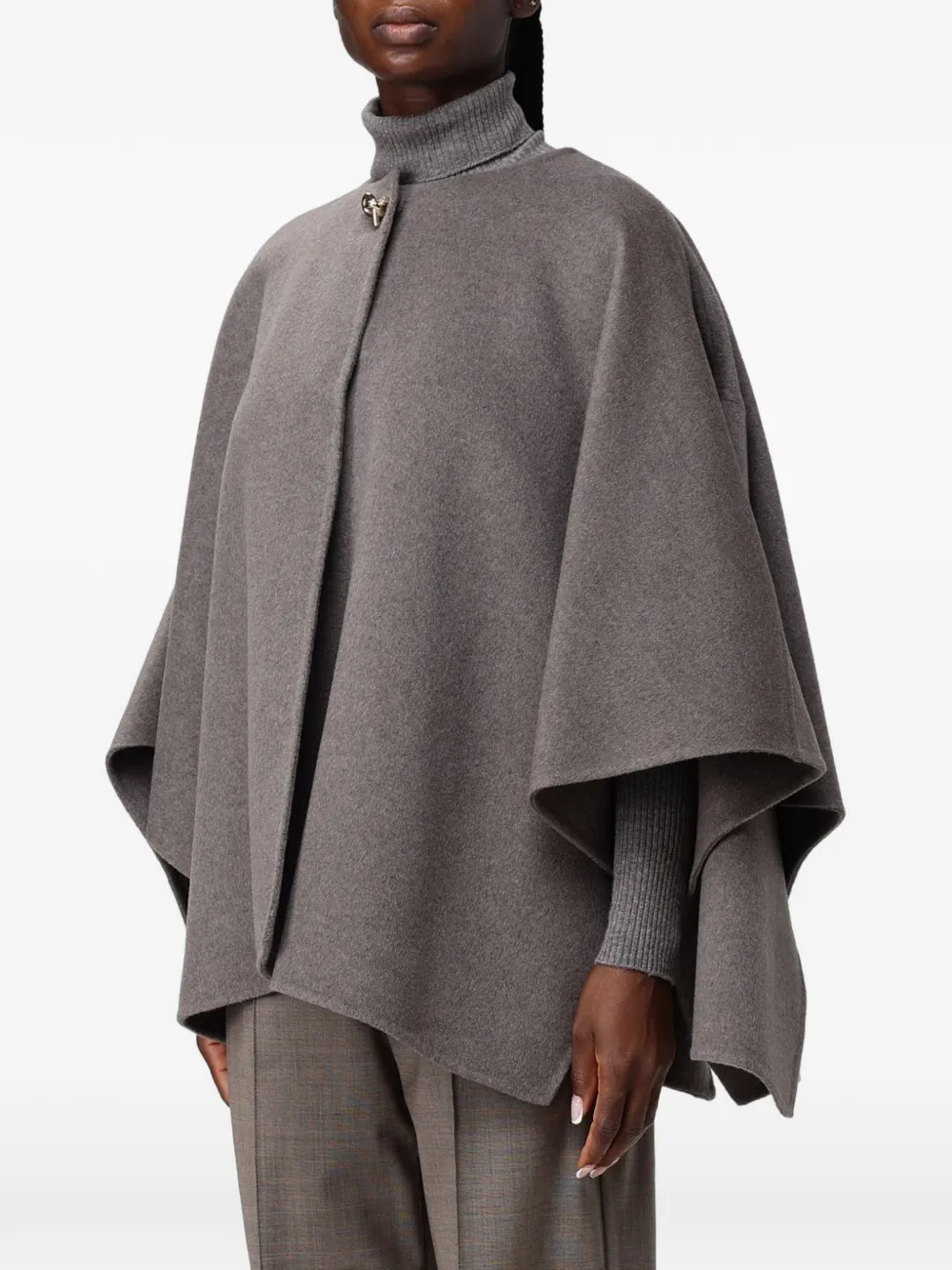 Fabiana Filippi Jas met cape en monili-verfraaiing Bruin
