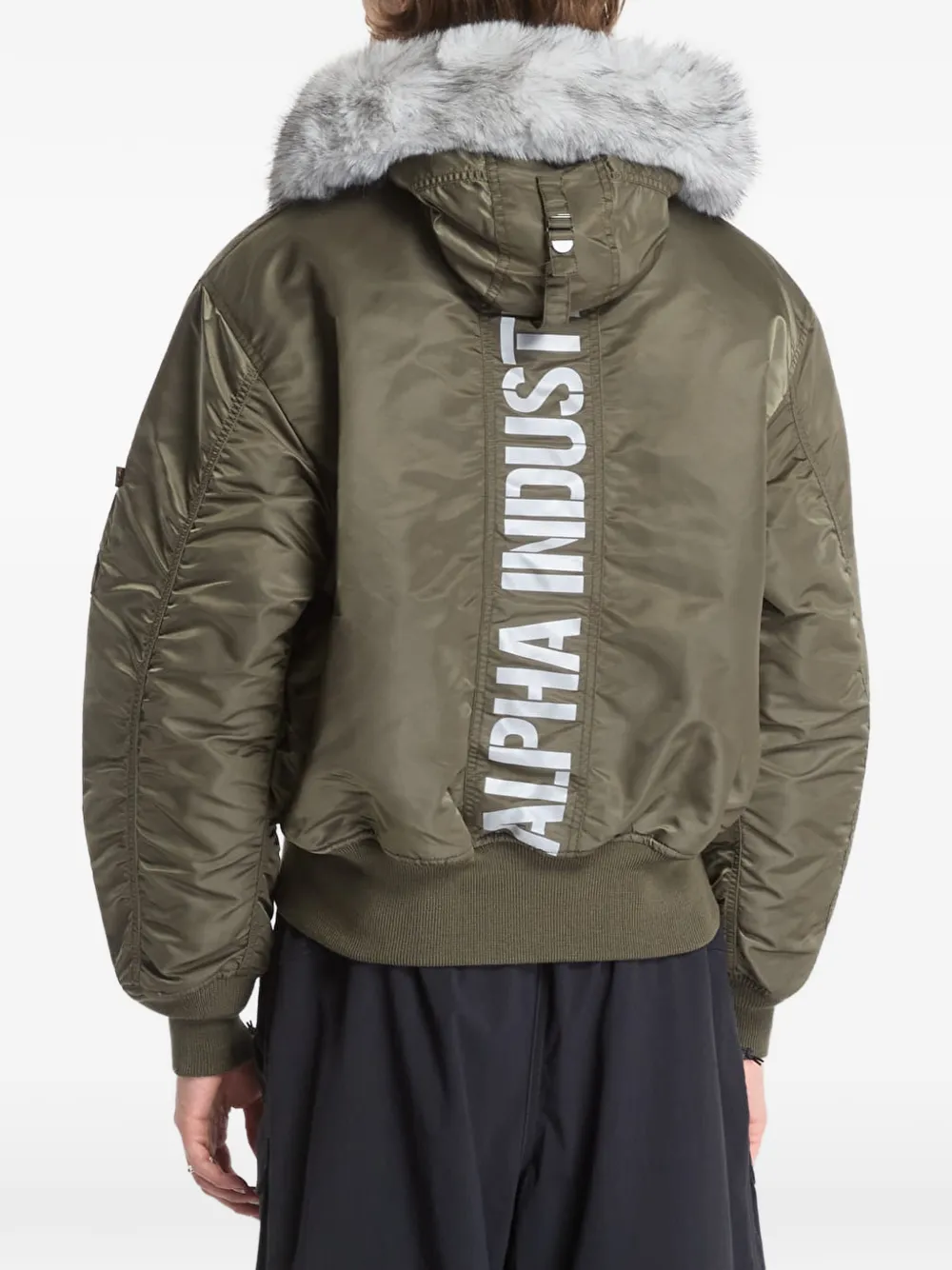 Alpha Industries 45 P Custom bomberjack met capuchon Groen