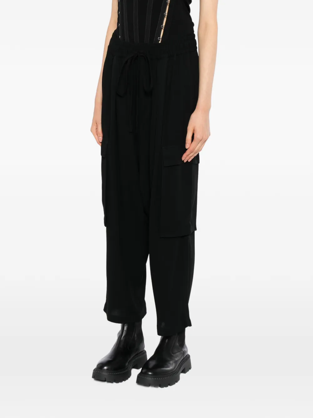 Thom Krom Cropped broek met opgestikte zak Zwart