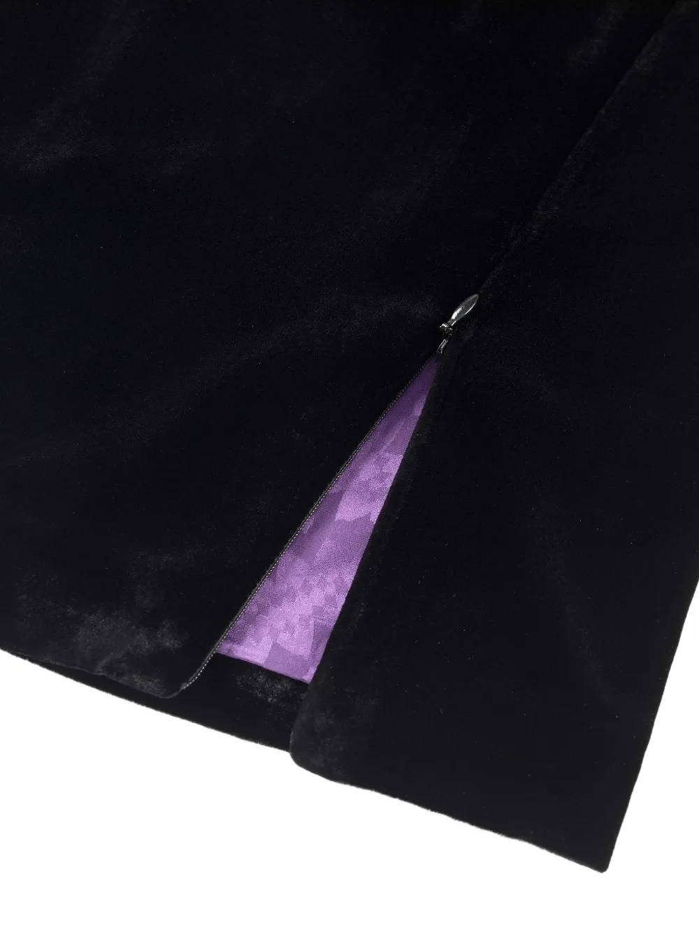 Shanghai Tang front-slit silk velvet midi skirt Zwart