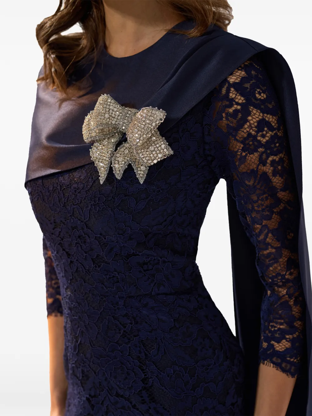 SILK LOVE & LACE Malvina avondjurk verfraaid met kristallen Blauw