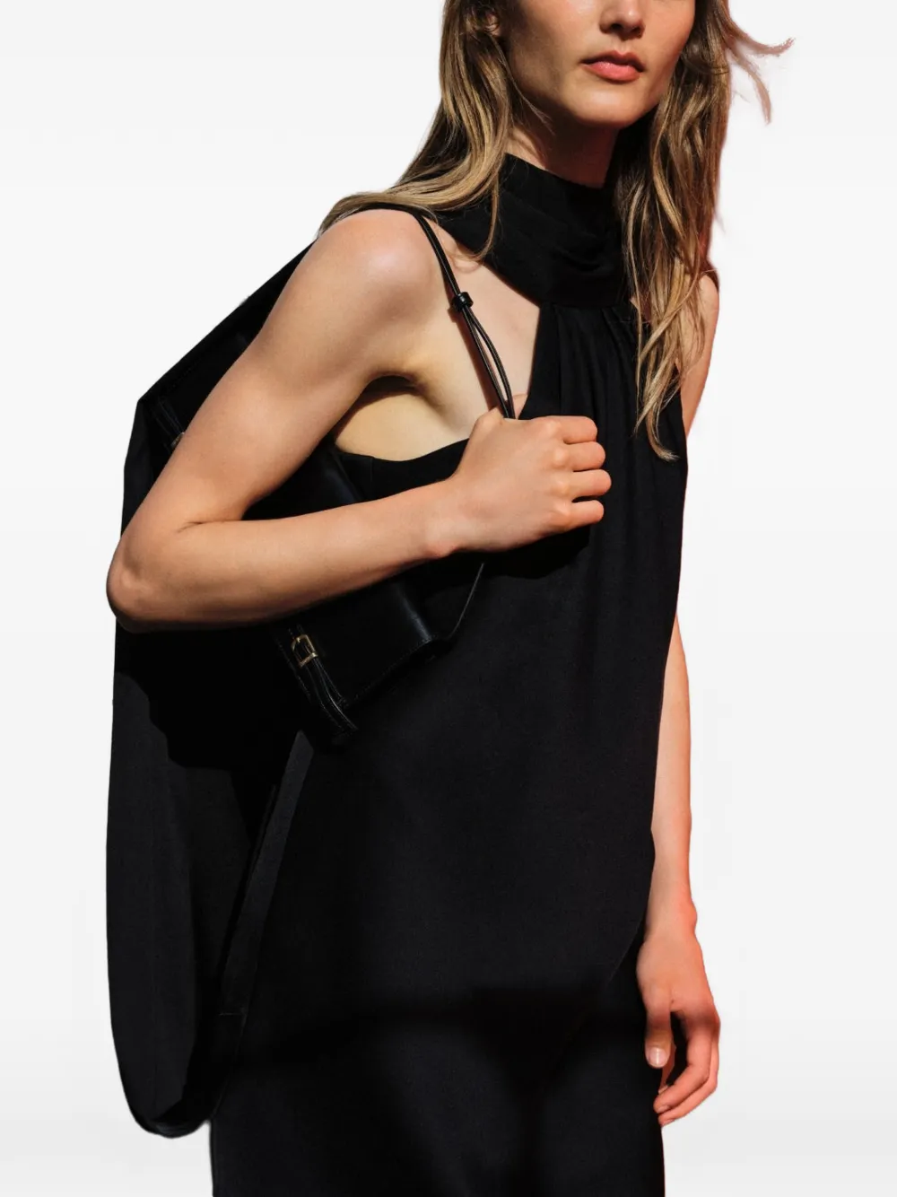 SIMKHAI Toni mini-jurk met capedetail Zwart