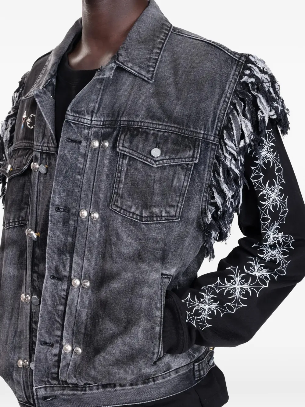 THUG CLUB TC Angels fringe-trim denim jacket Grijs