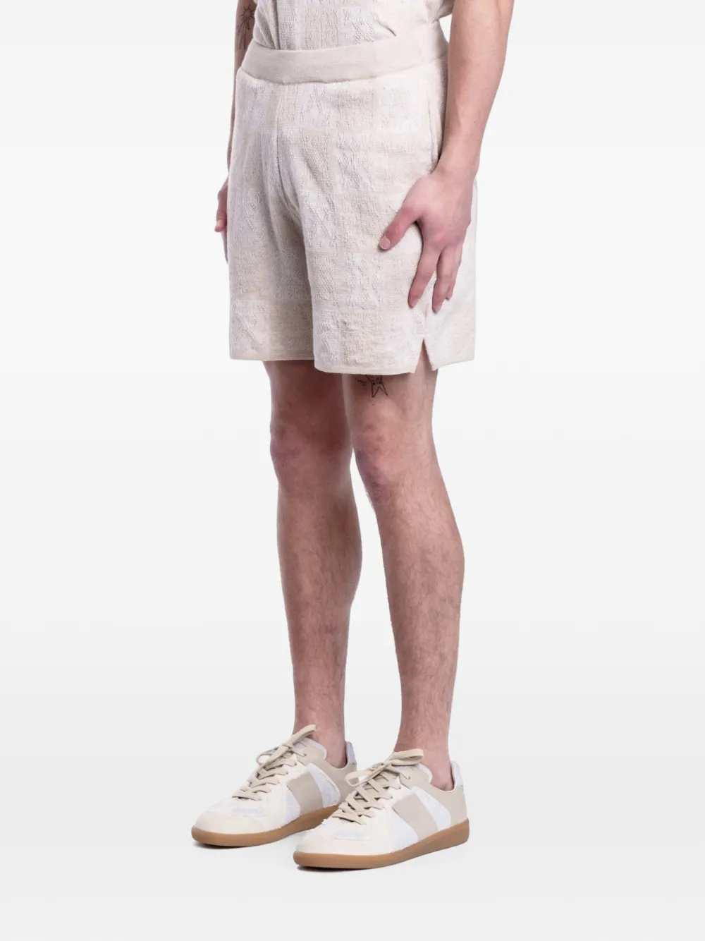 Represent crochet checkered shorts Wit