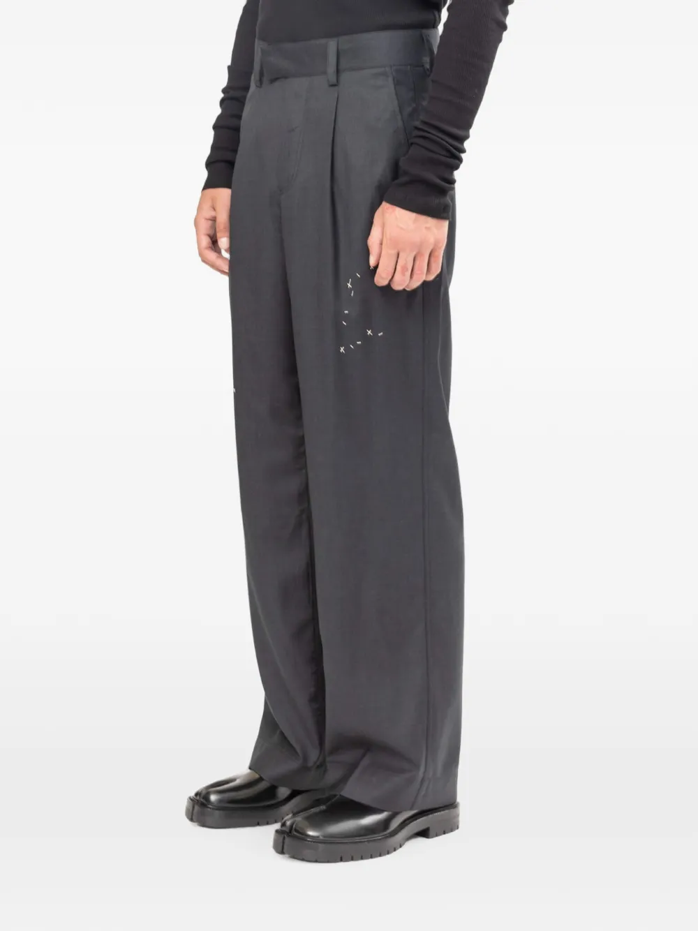 DOMREBEL Bully wollen broek met kruisstiksels Grijs