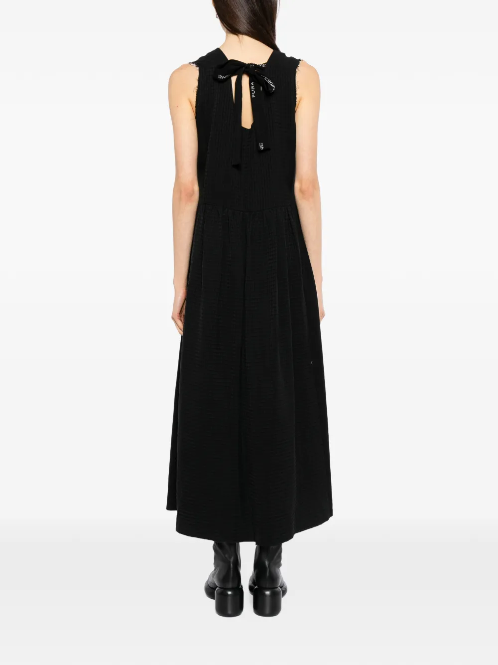 A Tentative Atelier Kimono gathered dart dress Zwart