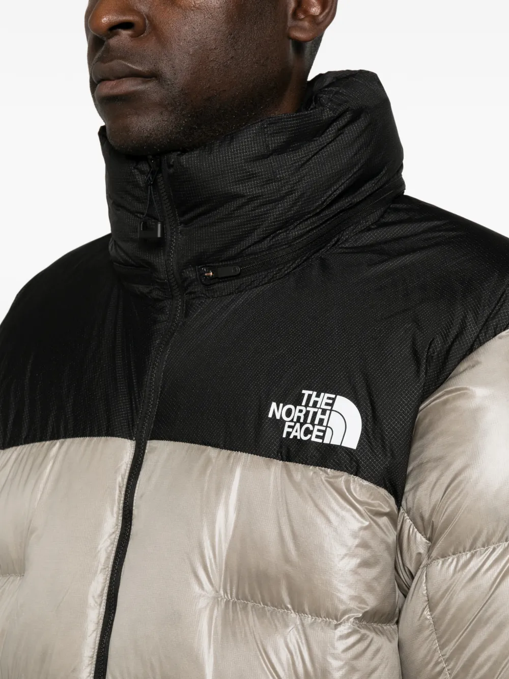 The North Face Summit Nuptse jack Grijs