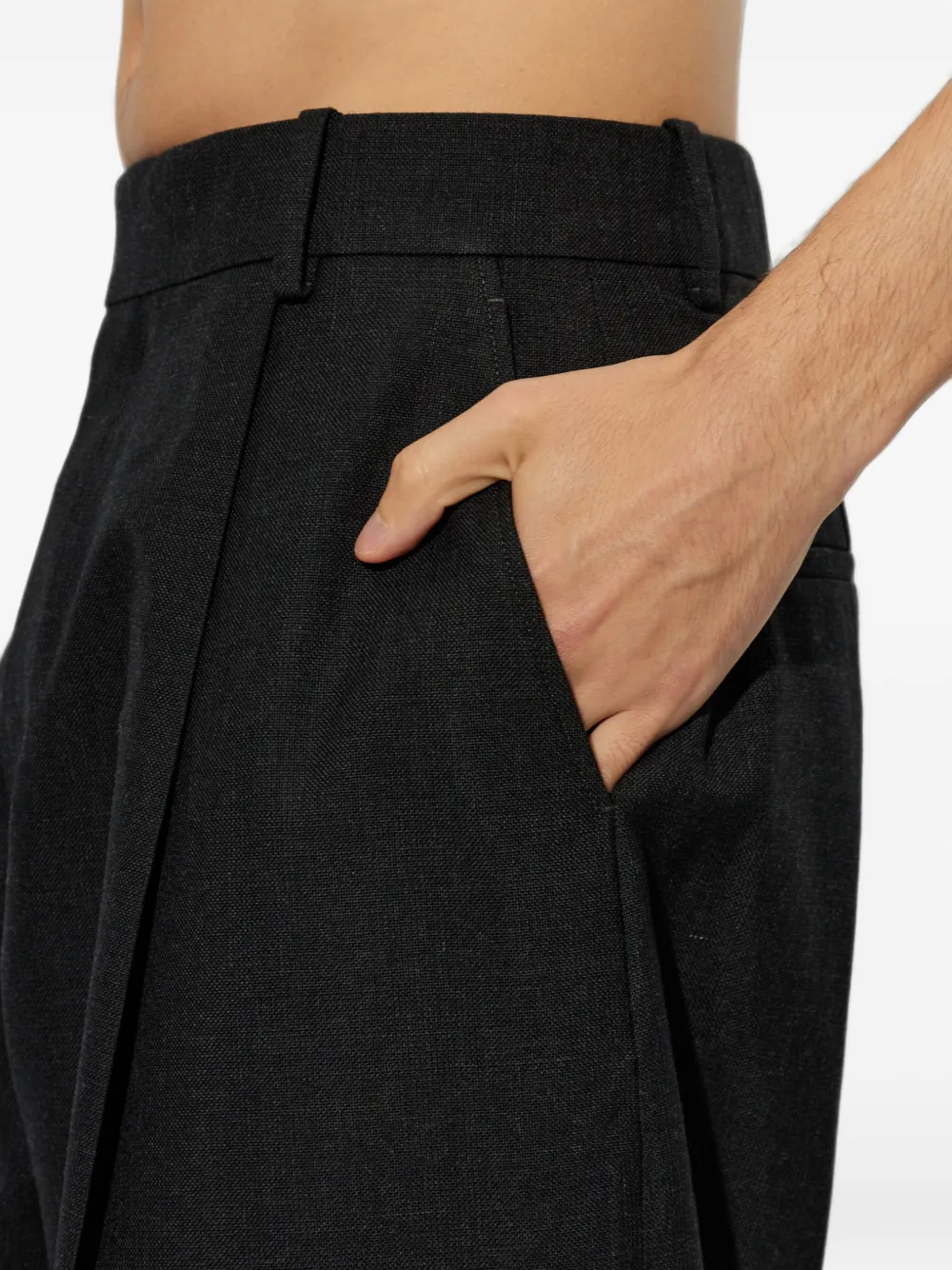 Studio Nicholson Pull broek met gewelfde pijpen Zwart